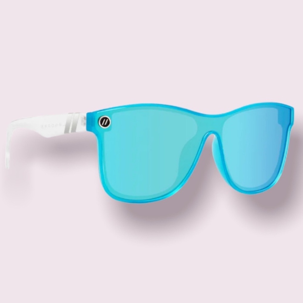 Blue Blenders Unisex polarized Sunglasses